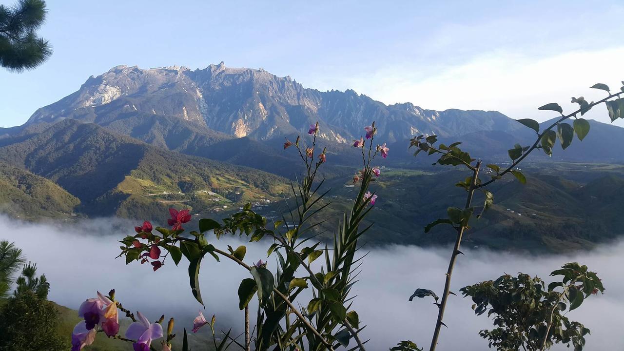 Отель Crystal Hill R Kundasang Экстерьер фото